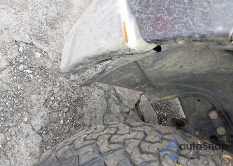 2020 Ram 1500 Classic Slt 4X4 6'4 Box from USA, damaged, VIN 1C6RR7TTXLS111585